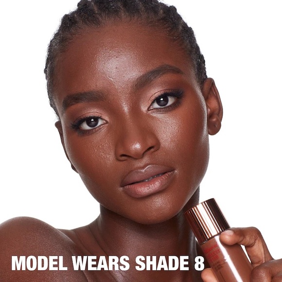 Charlotte Tilbury
Hollywood Flawless Filter - Picture 2 of 8